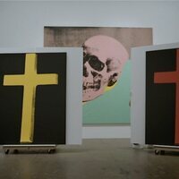 Warhol-Vijande: Más que pistolas, cuchillos y cruces