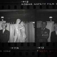 Warhol-Vijande: Más que pistolas, cuchillos y cruces