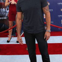 Jesse Metcalfe en el estreno de 'Capitán América' en Los Angeles