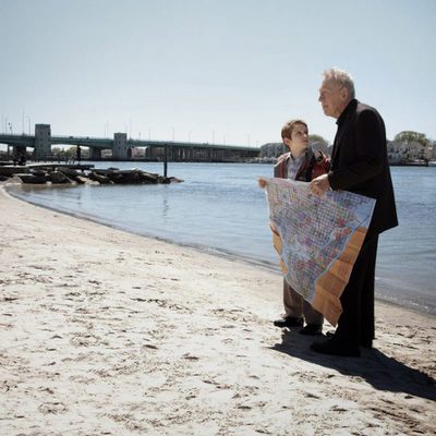 Extremely loud and incredibly close