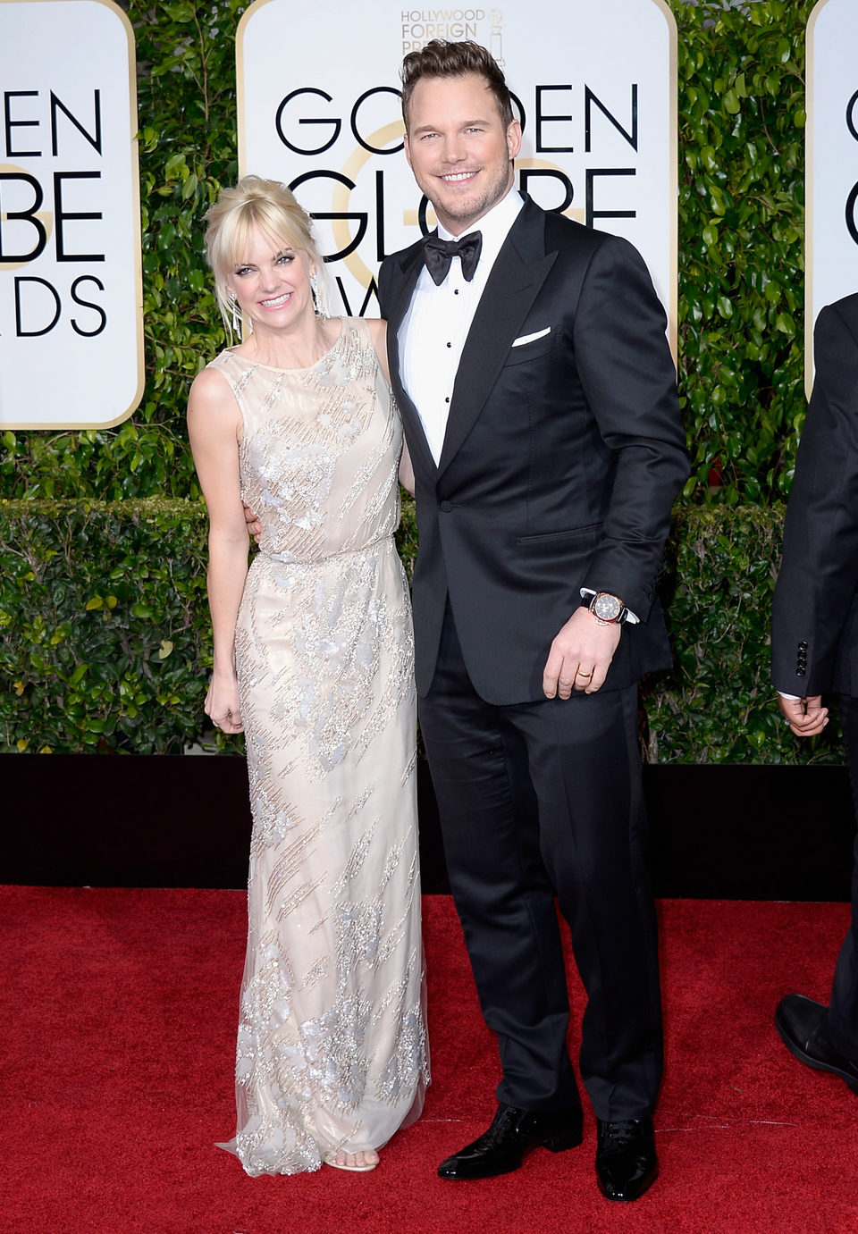 Anna Faris and Chris Pratt at the Golden Globes 2015 red carpet