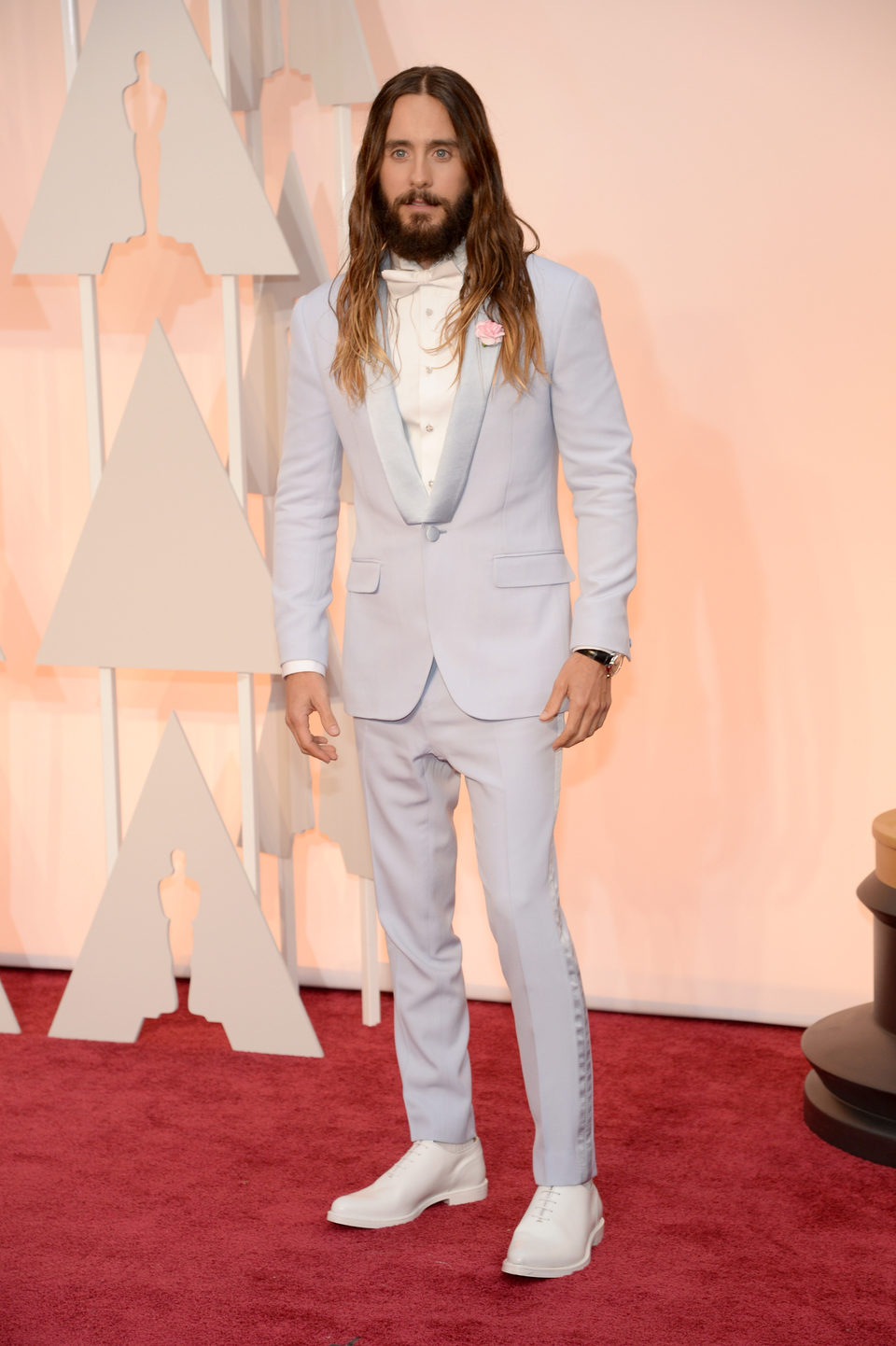 Jared Leto poses at the red carpet of the Oscar 2015