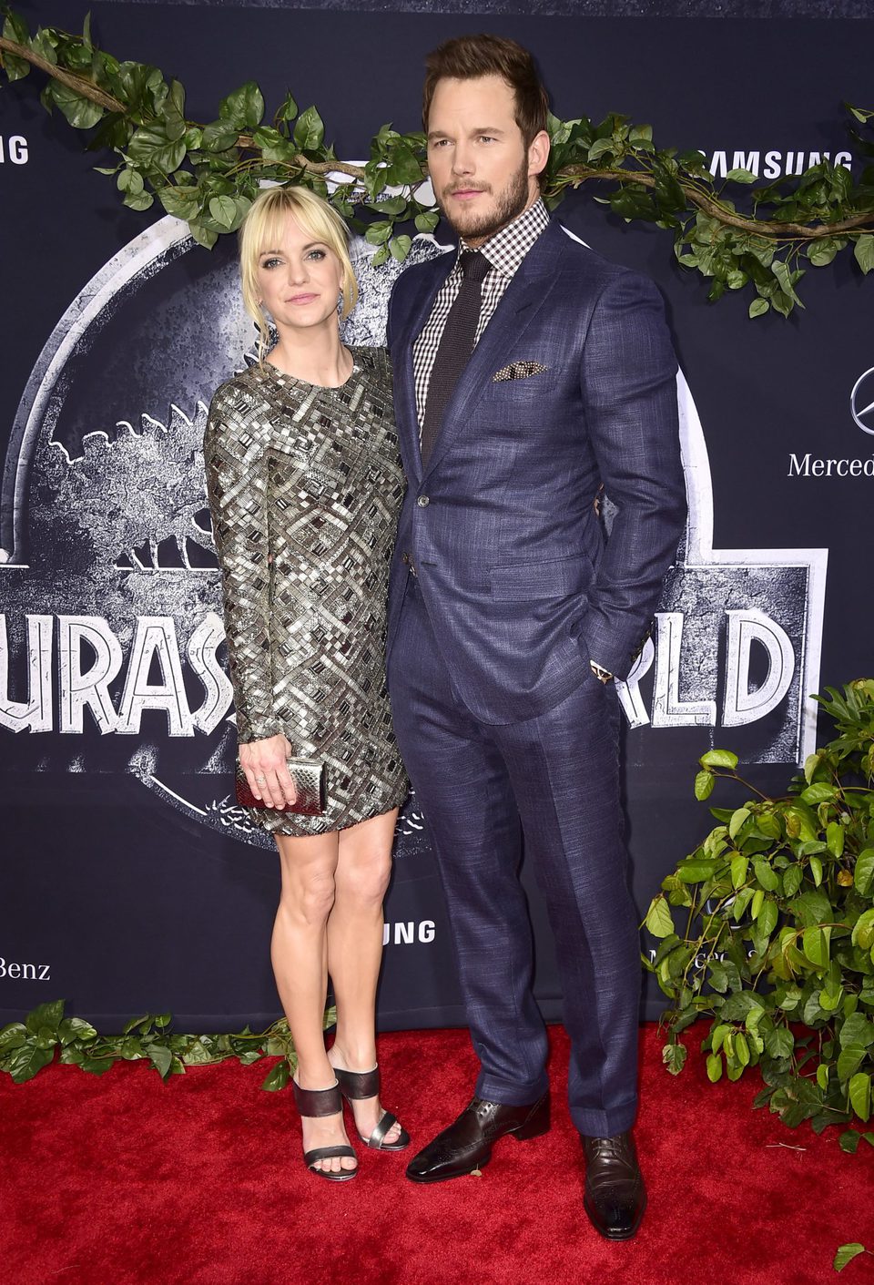 Anna Faris and Chris Pratt at the 'Jurassic World' premiere in California