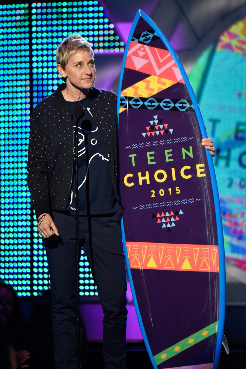 TV personality Ellen DeGeneres accepts the Choice Comedian Award onstage during the Teen Choice Awards 2015