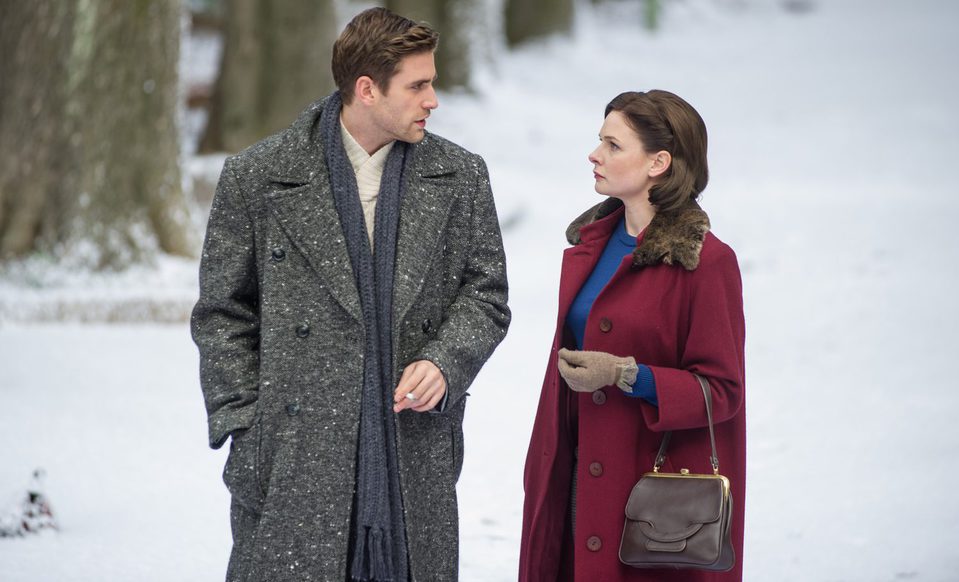 Imagen de la película Despite the Falling Snow