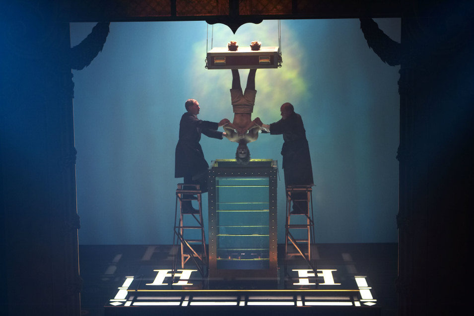 Imagen de la película Death Defying Acts