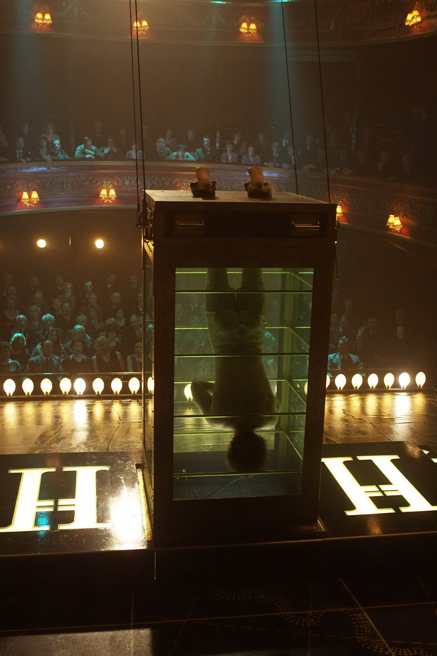 Imagen de la película Death Defying Acts