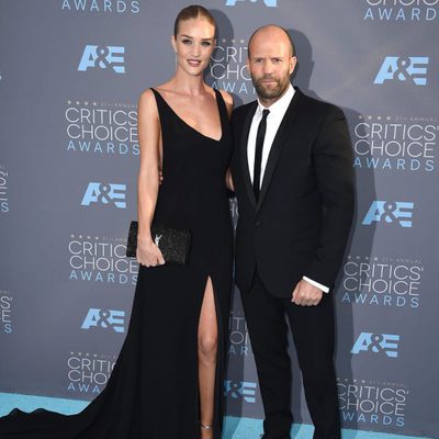 Jason statham go to the 2016 Critics Choice Awards gala with his girlfriend