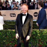 Jesse Tyler Ferguson in red carpet of SAG Awards 2016