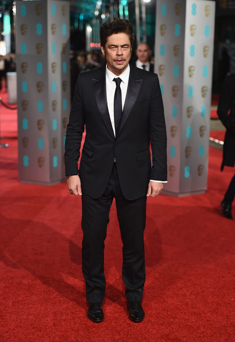 Benicio del Toro at the 2016 BAFTA Awards' red carpet
