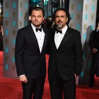 Leonardo DiCaprio and Alejandro G. Iñárritu at the 2016 BAFTA Awards' red carpet