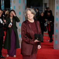 Maggie Smith at the 2016 BAFTA Awards' red carpet