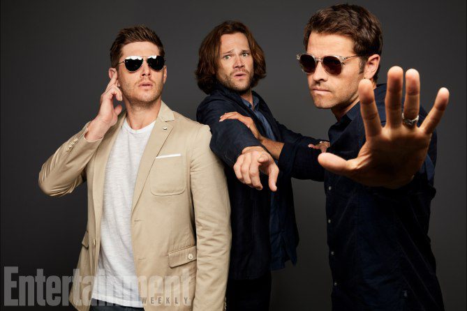 The cast of 'Supernatural' poses during the Comic-Con 2017