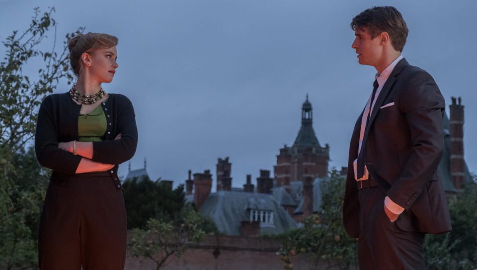 Imagen de la película Crooked House