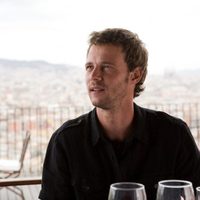 No me pidas que te bese porque te besaré