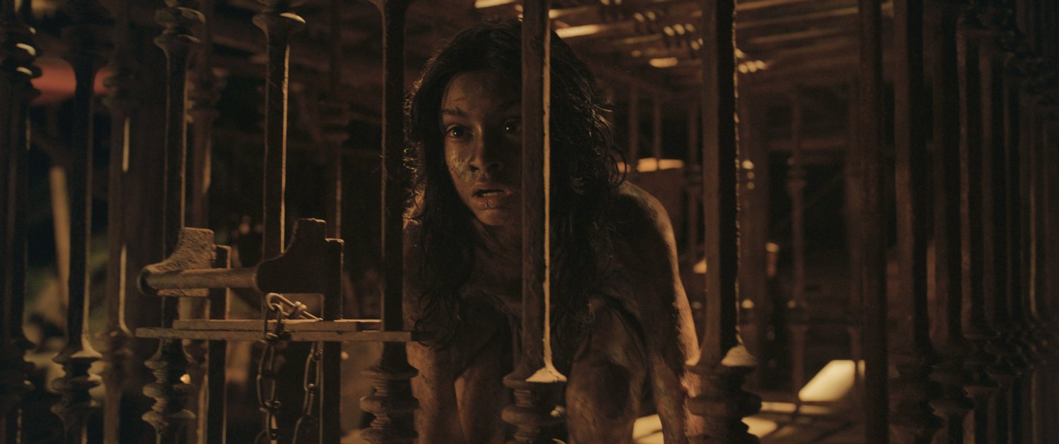 Imagen de la película Mowgli: Legend of the Jungle
