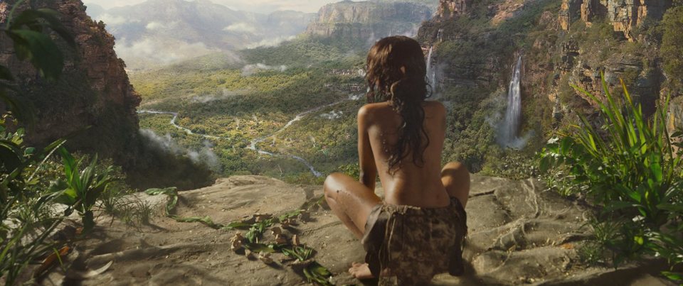 Imagen de la película Mowgli: Legend of the Jungle
