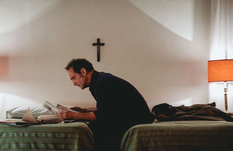 Imagen de la película The Apparition