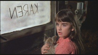 Imagen de la película The Watcher in the Woods