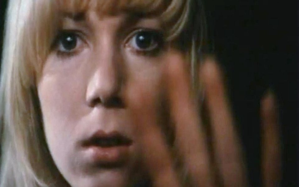 Imagen de la película The Watcher in the Woods