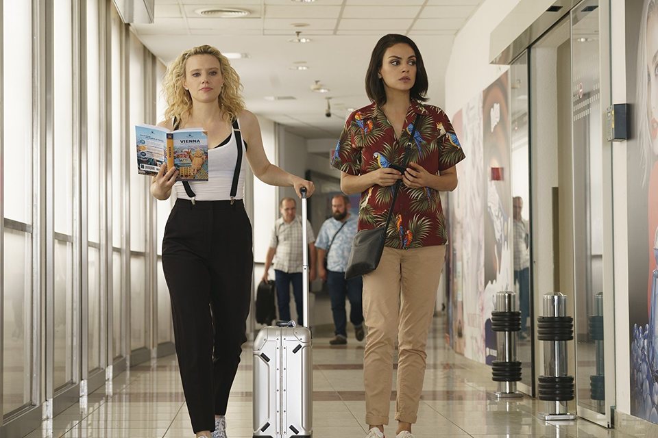Imagen de la película The Spy Who Dumped Me