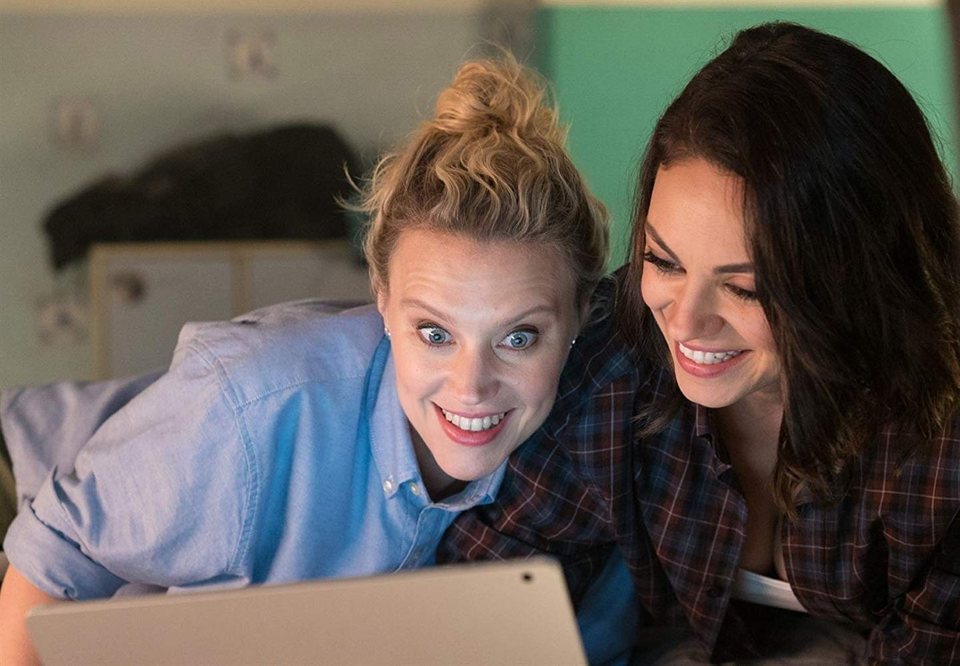 Imagen de la película The Spy Who Dumped Me