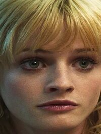  Esther McGregor