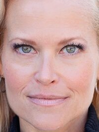  Dorie Barton
