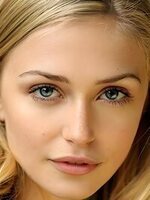 Photo of Sophie Simnett, Twist actor