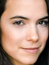  Cora Wood