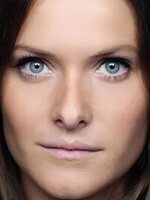 Photo of Lily Knight, Fackham Hall actor