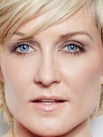 Amy Carlson