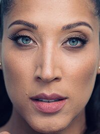  Robin Thede