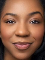 Liv Symone