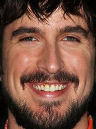  Nicolas Wright