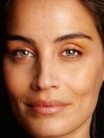 Photo of Lara Wolf, The Fix actor