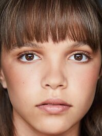  Lily Whiteley