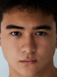  Ujin Moreno