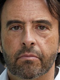  Eduardo Aladro