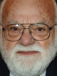  Saul Zaentz