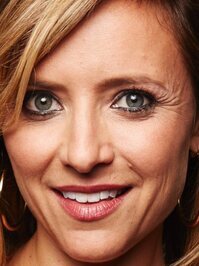  Christine Lakin