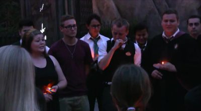 Wands raised in tribute to Orlando nightclub victim at Wizarding World of Harry Potter