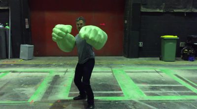 Mark Ruffalo jokes on the set of 'Thor: Ragnarok'