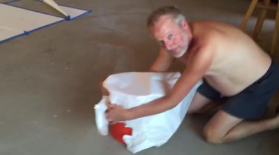 Daniel Sterns finds a spider in his house