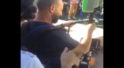 Damien Chazelle directing camera whip-pans in 'La La Land'