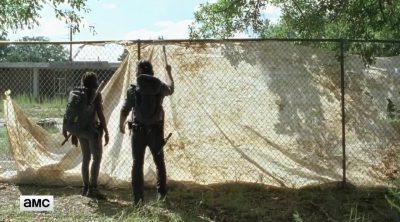 The Walking Dead: 'Rick & Michonne Hunt for Guns' Sneak Peek