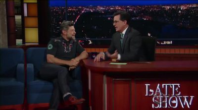 Andy Serkis reads Donald Trump tweets imitating "Gollum"