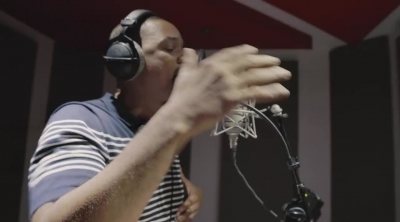 Will Smith raps in 'To the Clique'