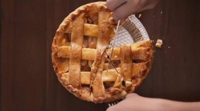 'American Pie Presents: Girls' Rules' Trailer