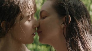 Tráiler VO Sub Eng 'Little Trouble Girls'